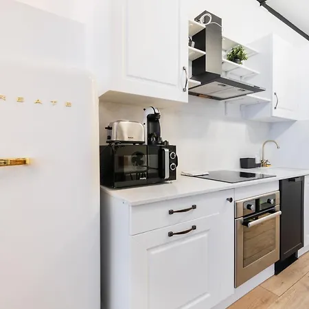 Equipe Proche Sacre Coeur - 4p - Flat-guest Apartment *